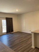 305 Pond Ct in Hoschton, GA - Foto de edificio - Building Photo