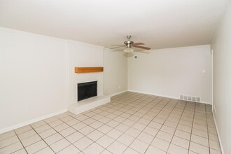 3102 Lauren Dr in Memphis, TN - Building Photo - Building Photo