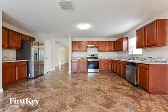 144 Walnut Crest Run in Sanford, FL - Building Photo - Building Photo