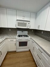 21203 Gladiolos Way in Lake Forest, CA - Building Photo - Building Photo