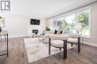 53 Heathview Ave in Toronto, ON - Building Photo - Building Photo