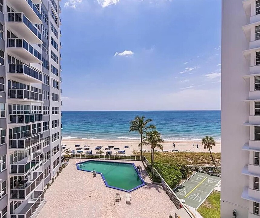 3700 Galt Ocean Dr, Unit 510 in Fort Lauderdale, FL - Building Photo