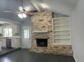13205 Bourbon St in Austin, TX - Building Photo