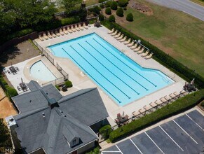 212 Rockport Dr in Mcdonough, GA - Foto de edificio - Building Photo