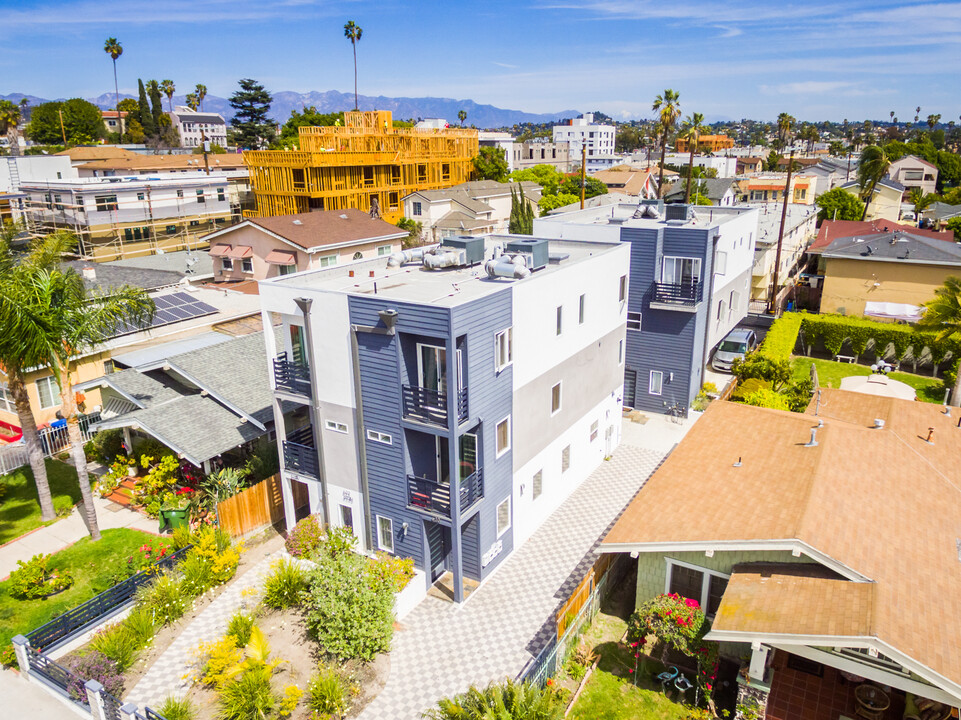 620 N Serrano Ave in Los Angeles, CA - Building Photo