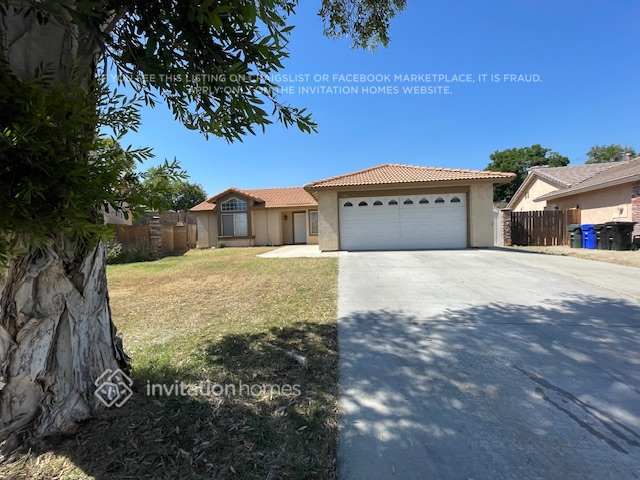 property at 3596 N Amberwood Ave
