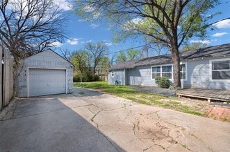 2524 Watauga Rd in Fort Worth, TX - Building Photo - Building Photo