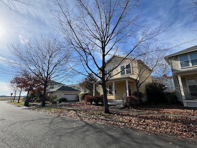 1774 Roth St in Chico, CA - Building Photo - Building Photo
