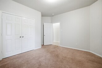 116 Camelot Pl Ct in Conroe, TX - Building Photo - Building Photo