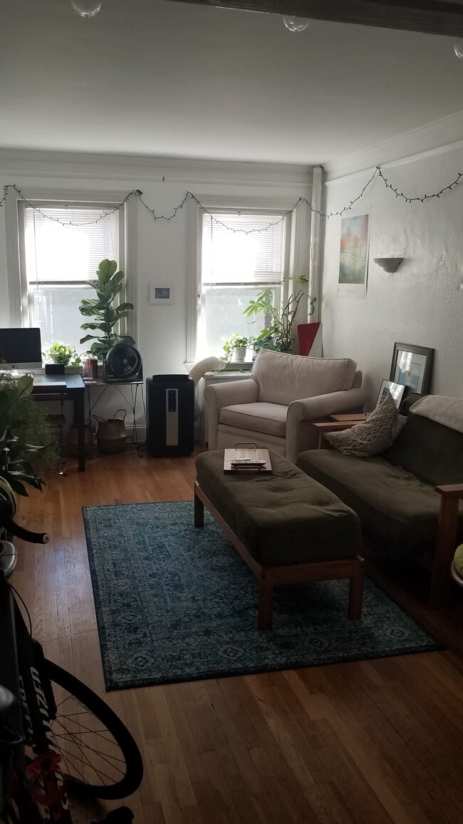 57 Manchester Rd, Unit 4 in Brookline, MA - Building Photo - Building Photo