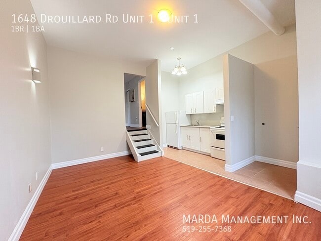 1648 Drouillard Rd in Windsor, ON - Building Photo - Building Photo