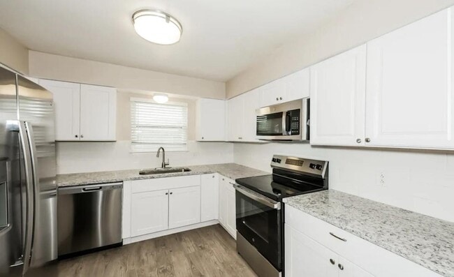 34314 27th Ave SW in Federal Way, WA - Building Photo - Building Photo