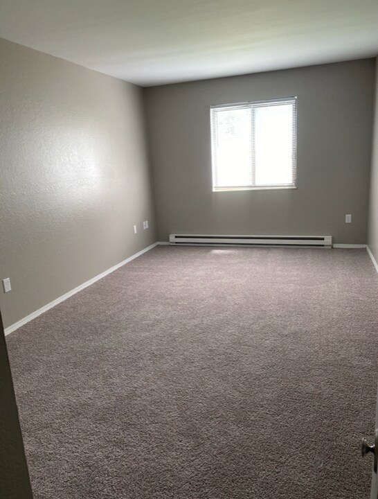 505 N Main St in Walbridge, OH - Building Photo