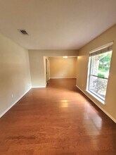 22 W Broken Oak Ct in Spring, TX - Building Photo - Building Photo