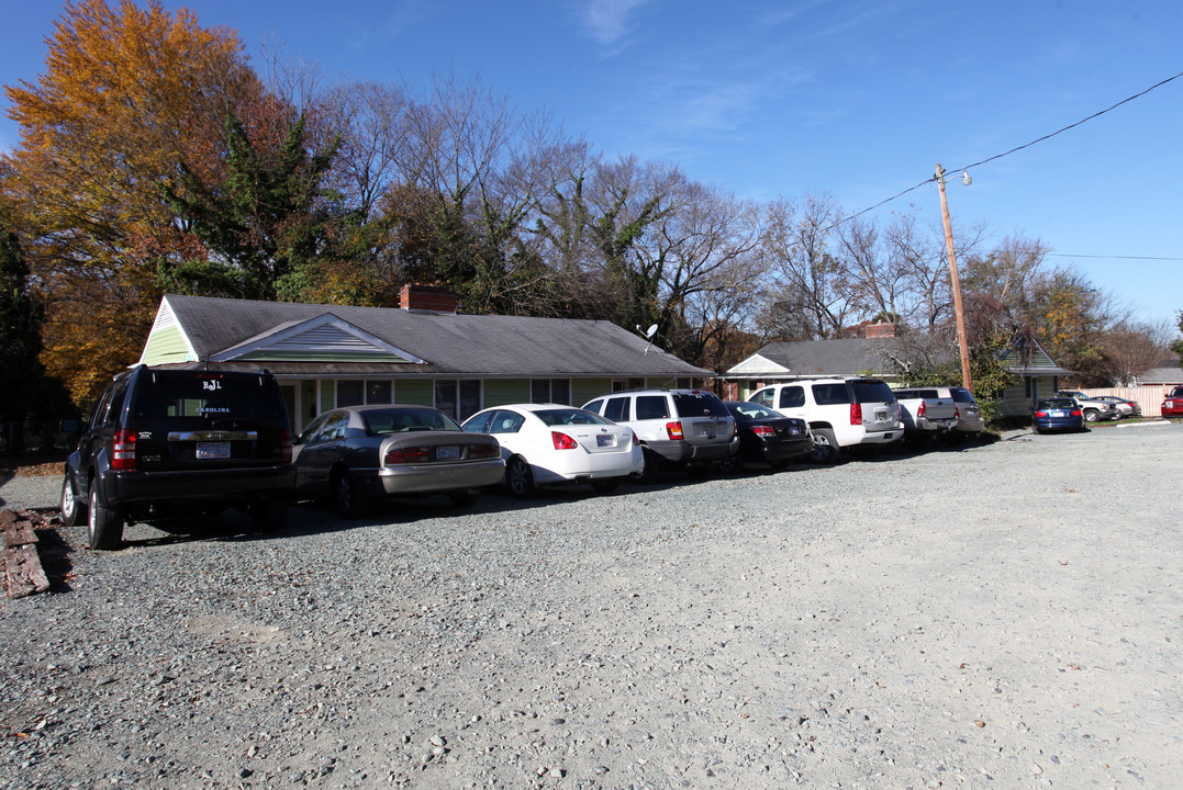 1-7 Amity Ct in Chapel Hill, NC - Building Photo