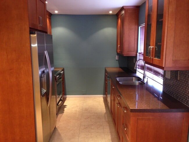 3108 Old Bridgeport Way in San Diego, CA - Building Photo - Building Photo
