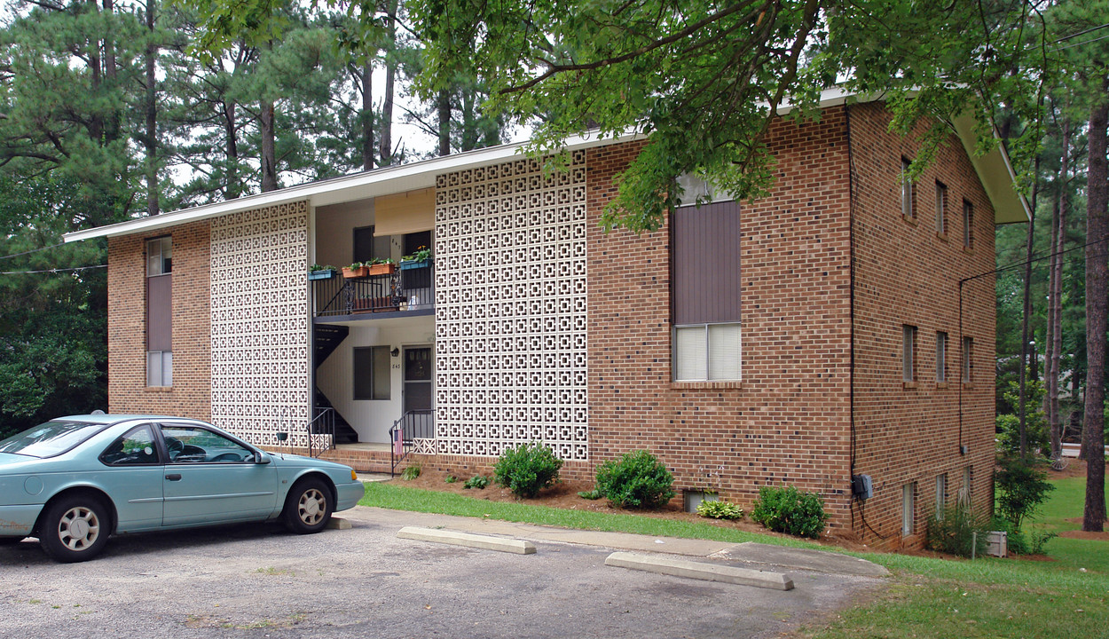 Pine View Apartments in Raleigh, NC - Foto de edificio