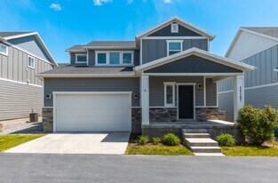 15187 S Saber Pl in Riverton, UT - Building Photo