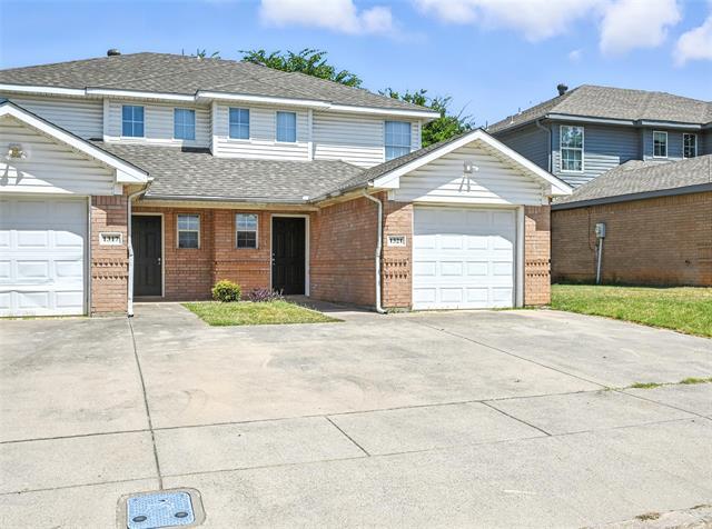 1321 Village Garden Dr in Azle, TX - Building Photo - Building Photo