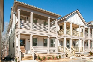 2437 Bell St in Ashland City, TN - Building Photo