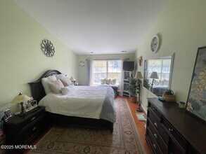 24 Pagoda Ln in Freehold, NJ - Building Photo - Building Photo