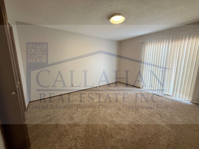 8401 Woodview Dr N in Sherwood, AR - Building Photo - Building Photo