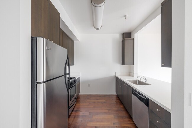 MV Lofts in Los Angeles, CA - Foto de edificio - Interior Photo