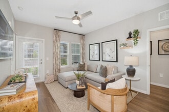 Ascend Nona West in Orlando, FL - Building Photo - Building Photo