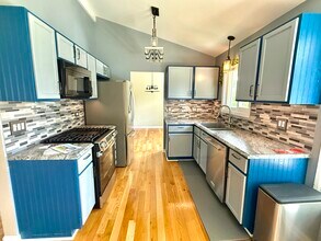 1176 Westport Ridge in Crystal Lake, IL - Building Photo - Building Photo