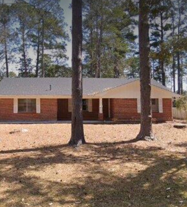 901 S Maple St in Ruston, LA - Building Photo