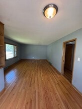 17917 Chicago Ave in Lansing, IL - Building Photo - Building Photo
