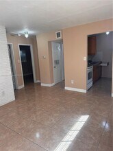 2121 NW 4th Ct in Pompano Beach, FL - Building Photo - Building Photo