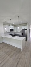 201 Lomond Dr in Port Charlotte, FL - Building Photo - Building Photo