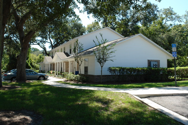 Post Oak Apartments in Fernandina Beach, FL - Foto de edificio - Building Photo