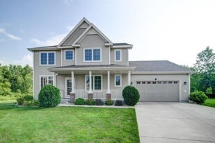 15 Bellingrath Ct in McFarland, WI - Building Photo