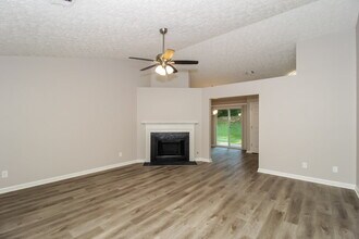 1054 Braddock Cir in Woodstock, GA - Foto de edificio - Building Photo