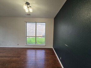 712 Moss Wood in Schertz, TX - Building Photo - Building Photo