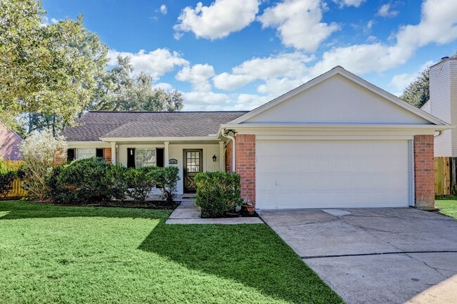 5106 Spring Cir Dr in Pearland, TX - Building Photo - Building Photo