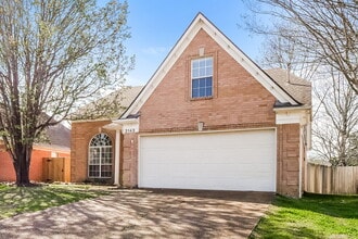 3143 Woodland Pine Dr, Unit Z43 in Lakeland, TN - Foto de edificio - Building Photo