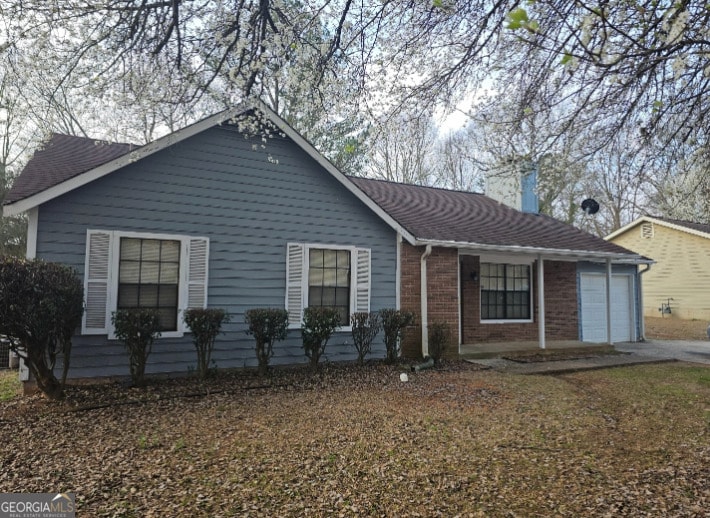 6588 Bent Creek Dr in Rex, GA - Building Photo