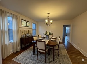 1027 Farragut St, Unit 2 in Pittsburgh, PA - Foto de edificio - Building Photo