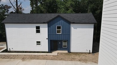 9439 Radio Rd in Houston, TX - Building Photo - Building Photo
