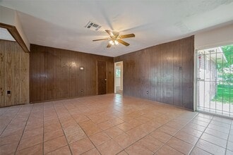 3619 Kilkenny Dr in Houston, TX - Building Photo - Building Photo