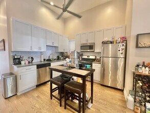 2135 W 19th St-Unit -1F in Chicago, IL - Building Photo - Building Photo