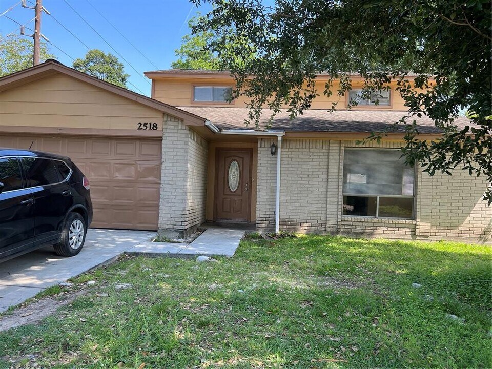 2518 Ridge Hollow Dr Photo