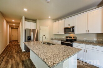 13542 Paxton Blvd in Saint Hedwig, TX - Building Photo - Building Photo