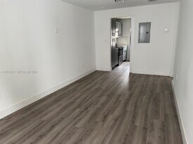 628 SW 21st Ave in Miami, FL - Building Photo