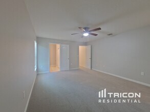 1684 Gopher Tree St in Mascotte, FL - Building Photo - Building Photo
