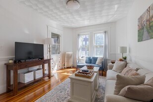 95 Beacon St, Unit 3 in Somerville, MA - Building Photo