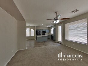 5332 E Holmes Ave in Mesa, AZ - Building Photo - Building Photo